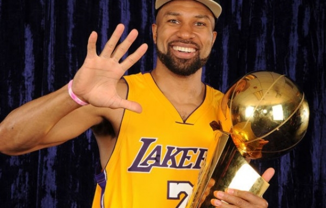 KNICKS'İN YENİ COACHU DEREK FISHER