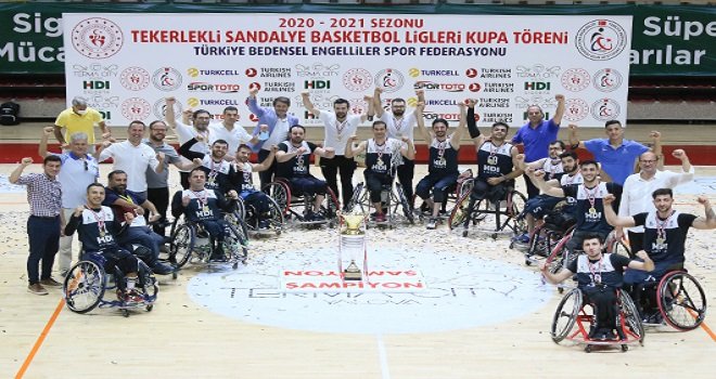 Kupa 17 yıl sonra İzmir?e geldi