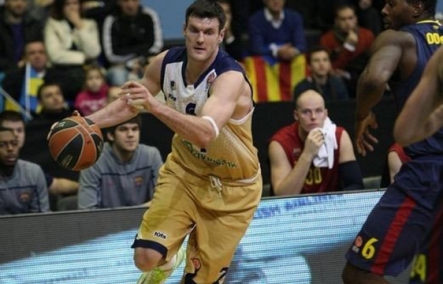 Lavrinovic, Emilia'ya transfer oldu