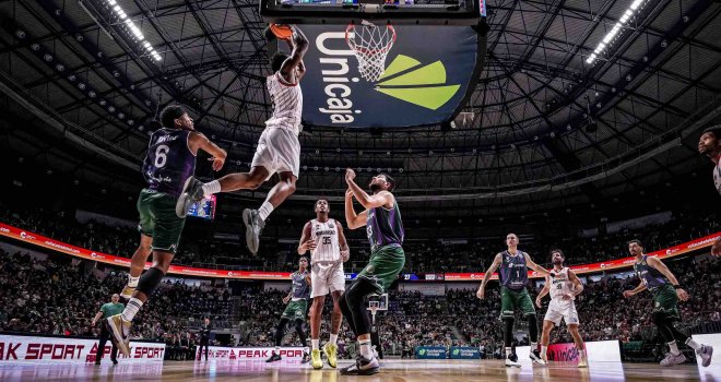 Manisa Basket, Unicaja'ya direnemedi