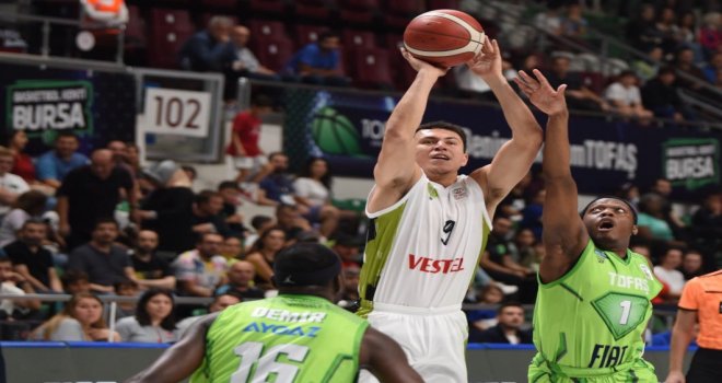 Manisa Büyükşehir, Bursa'da galip