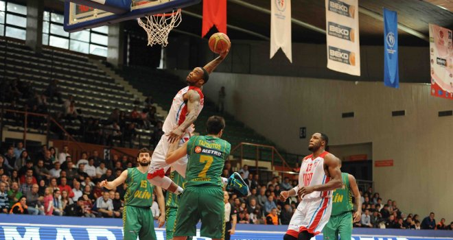 Marcus Denmon yeniden Tofaş'ta