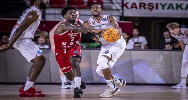 McCollum Pınar Karşıyaka'yı uçurdu