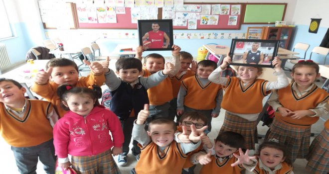 Mehmet Yağmur örnek davranışlarını sürdürüyor