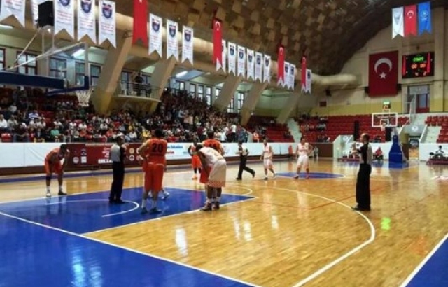 Melikşah Üniversitesi, Adana'da güldü