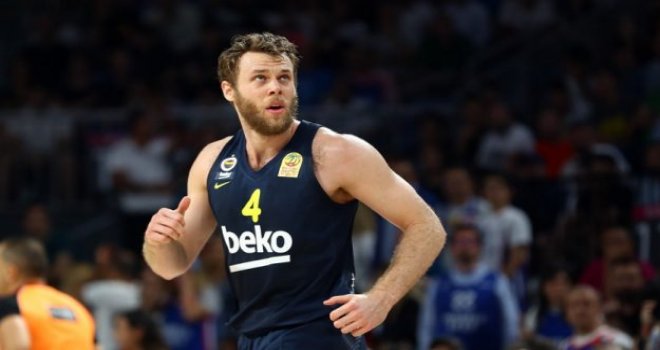 Melli yeniden Fenerbahçe'de