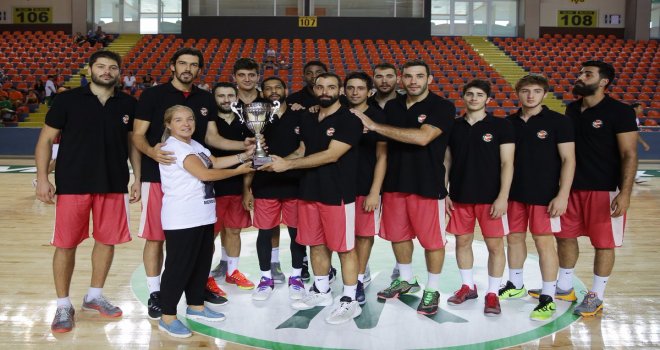 Memduh Öget TBL Turnuvası'nda şampiyon Sakarya Büyükşehir