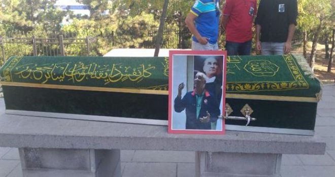 Memduh Öget toprağa verildi