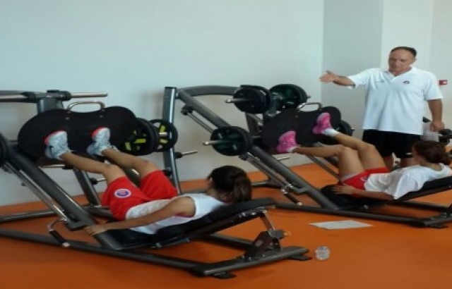 Mersin Büyükşehir yerli oyuncularıyla lige hazırlanıyor