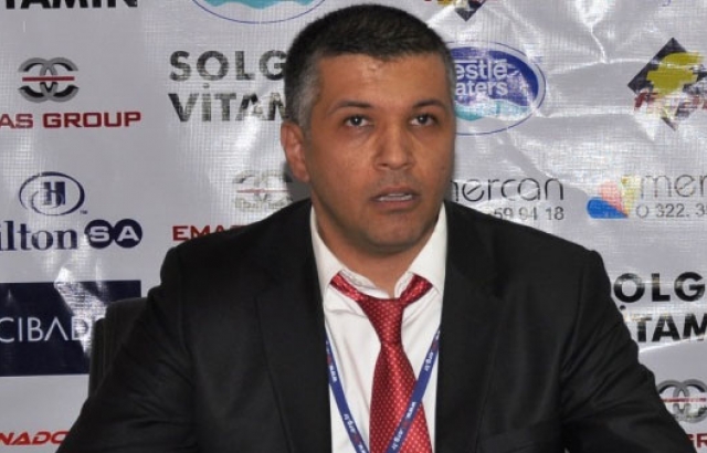 Mersin Büyükşehir'de ayrılık