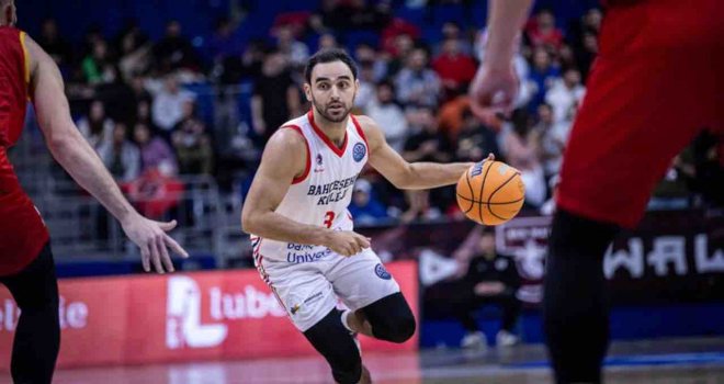 Mersin Büyükşehir'den oyun kurucu transferi