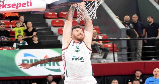 Mert Celep Karşıyaka'da devam