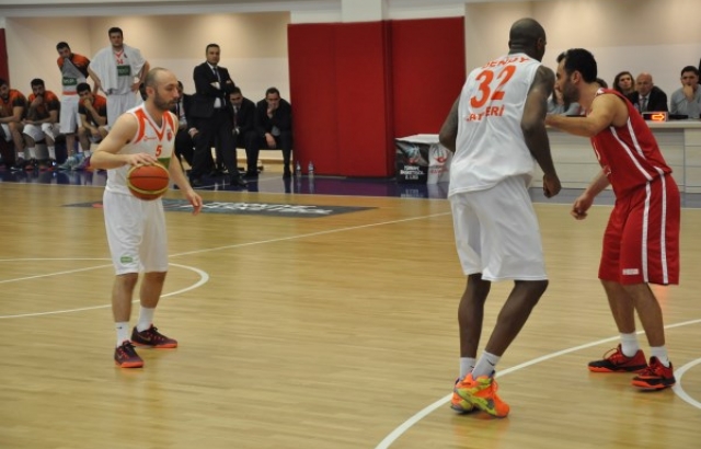 Mondi Melikşah Üniversitesi, İstanbul'dan galibiyetle dönüyor