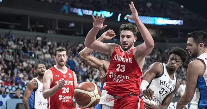 Muhteşem 12 Dev Adam adını finale yazdırdı