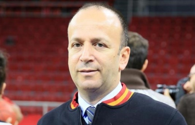 Murat Özyer TBF'yi topa tuttu