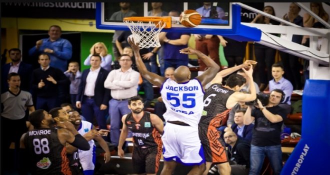 Muratbey Uşak, Rosa Radom'ı ağırlıyor