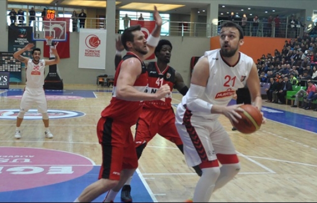 Muratbey Uşak'ın Eskişehir ile "100"ü güldü