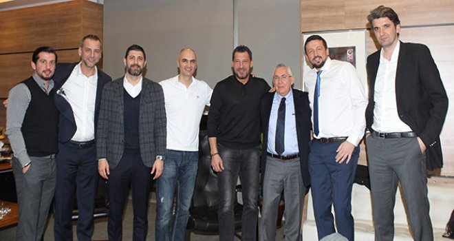 Naumoski, Hidayet Türkoğlu'nu ziyaret etti