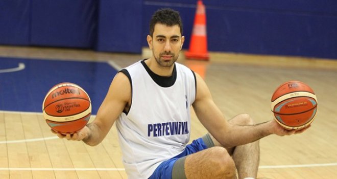 Nedim Yücel'den basketbola veda...