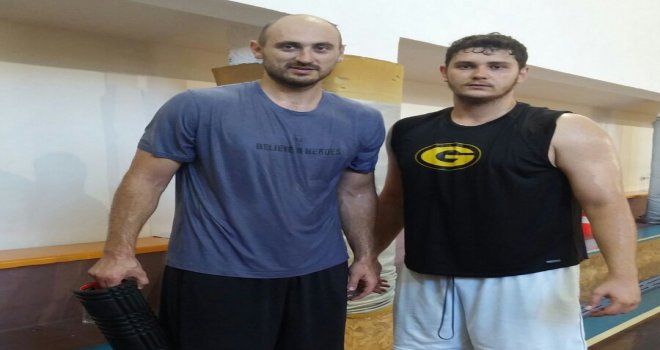 Nenad Krsti? ve Uğur Hortum KEVA Kampı?nda