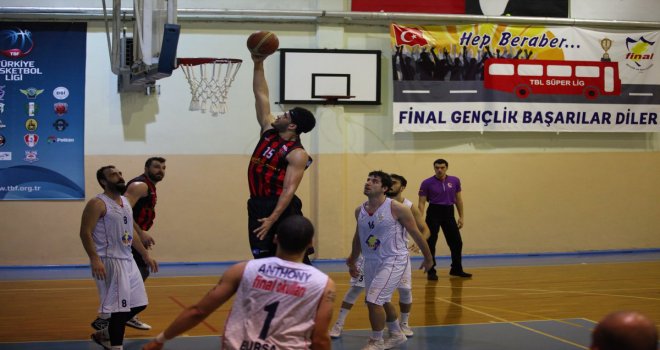 Nesine.com Eskişehir Basket, Bursa'da farklı galip