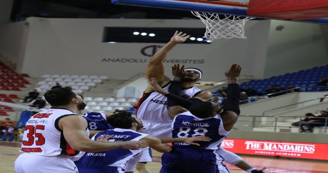 Nesine.com Eskişehir Basket, Telekom engelini aştı
