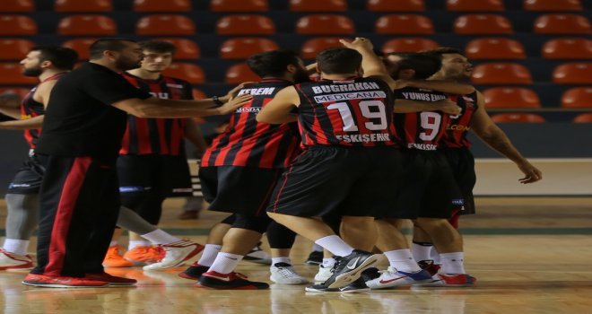 Nesine.com Eskişehir Basket uzatmada galip