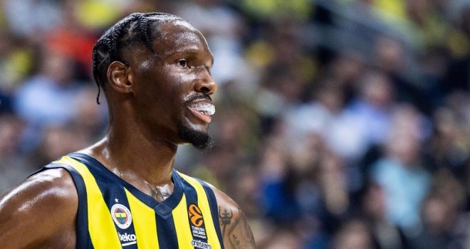 Nigel Hayes-Davis NBA'e dönüyor