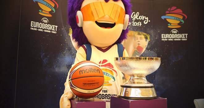 Nikolai Semashko Kupası ve Sam Dunk İstanbul?a geldi