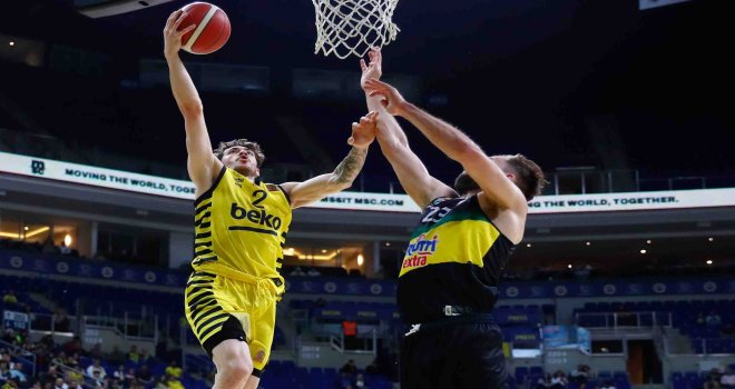 Normal sezonun son maçında kazanan Fenerbahçe