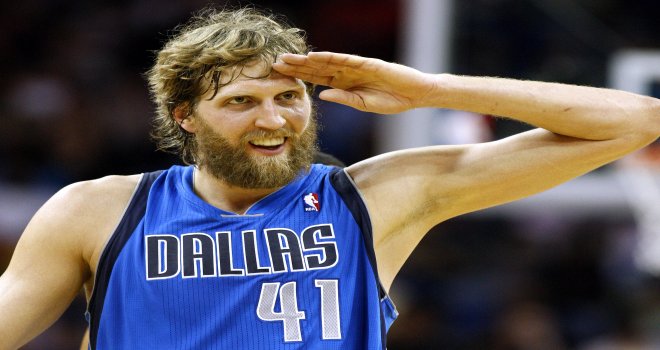 Nowitzki 2 sene daha oynamak istiyor