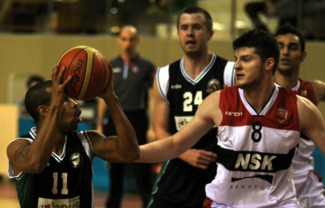 NSK Eskişehir Basket'ten İstanbul Büyükşehir'e