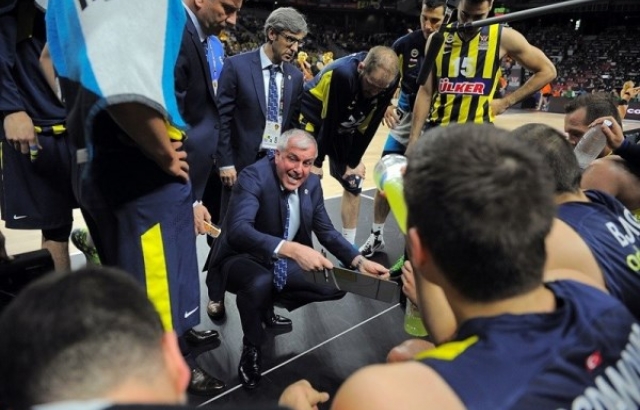 Obradovic: 2. devre sahada olan oyuncularımı kutluyorum