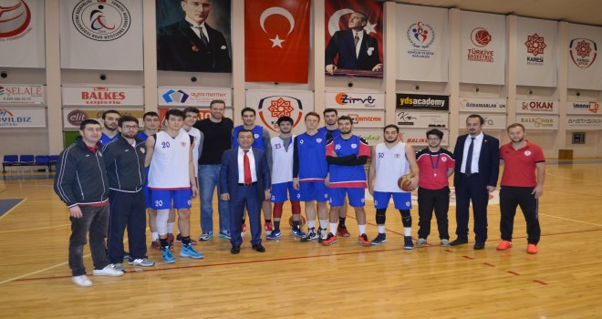 Oğuz Savaş'tan Karesi Spor'a ziyaret