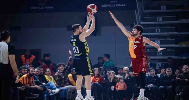 Olaylı derbinin ardından Fenerbahçe Beko finalde
