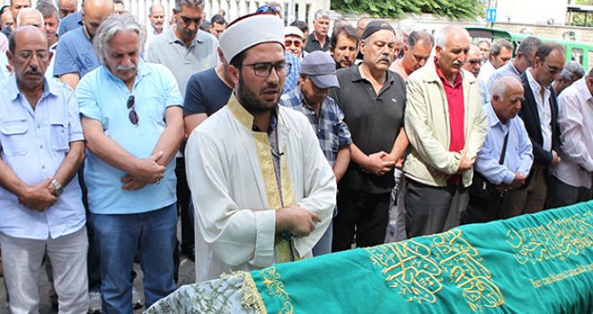 Önder Seden'in eşi son yolculuğuna uğurlandı