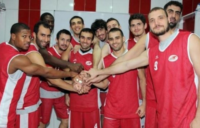 Orkide Gediz Üniversitesi zirve peşinde