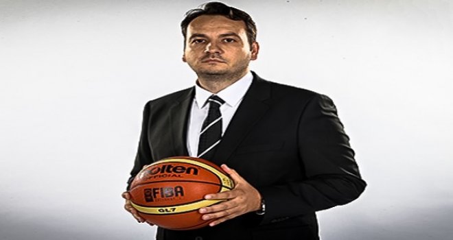 Özhan Çıvgın: ''Sahanın içerisinde gereken saygıyı görmüyoruz''