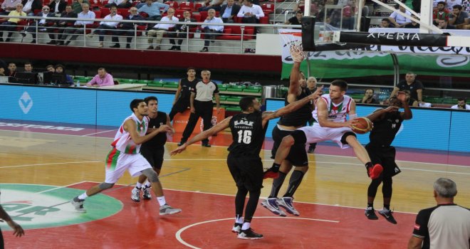 PAOK'u yenen Kaf Kaf kupayı aldı