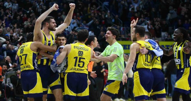 Papagiannis?in mucizevi üçlüğü... Uzatmada Fenerbahçe galip