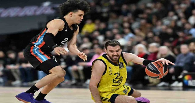 Paris'te kazanan Fenerbahçe Beko