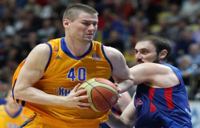 PAUL DAVIS KHIMKI İLE SÖZLEŞME YENİLEDİ