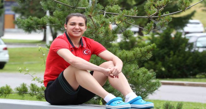 Pelin Derya Bilgiç: Bir guard için sayı atmaktan önceki iş asisttir