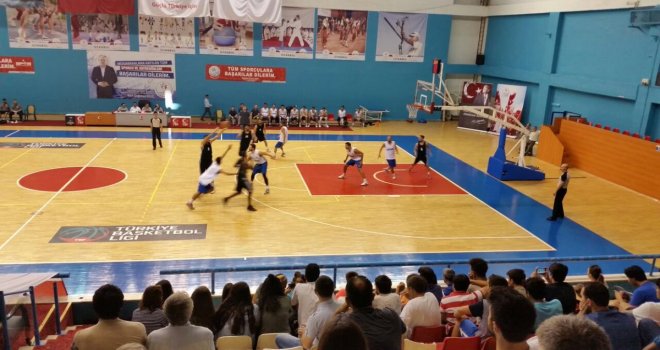 Pertevniyal, Irak Milli Takımına kaybetti