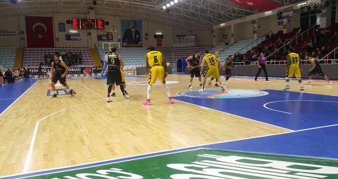 Petkim Spor, İstanbul'da kazandı