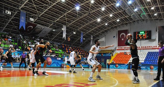 Petkim Spor, Türk Telekom'u yendi