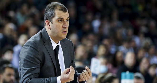 Petkimspor'da Sevim gitti Gören geldi