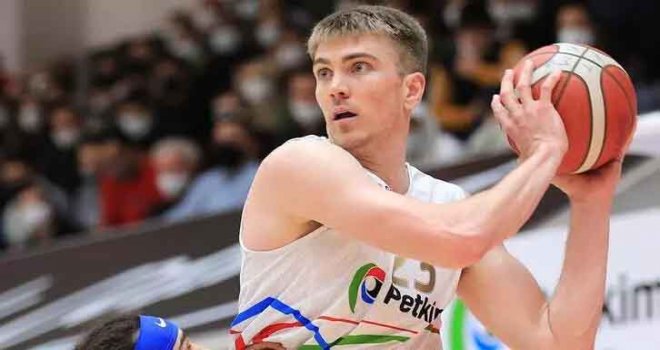 Peyton Aldridge Aliağa'da devam