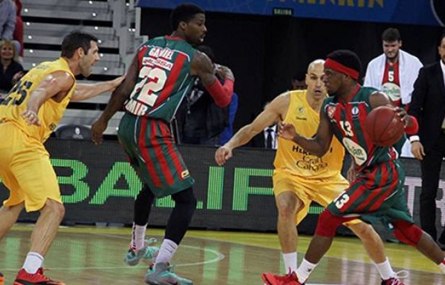 Pınar Karşıyaka 11 fark için sahada...