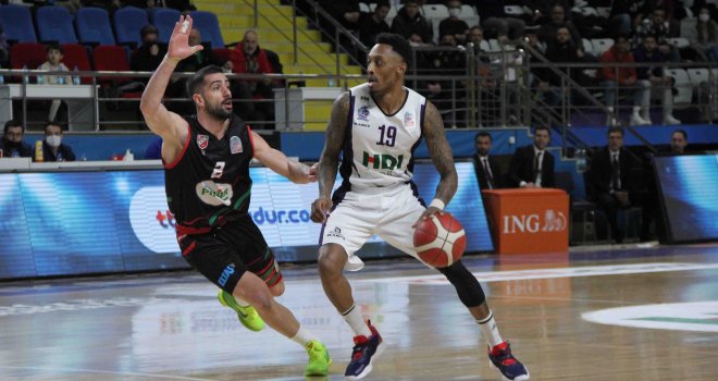 Pınar Karşıyaka Afyon'da zorlanmadı